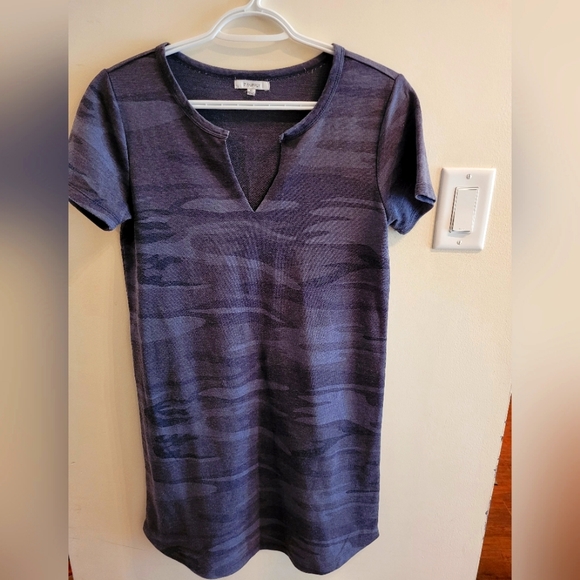 Z Supply Camo Teeshirt Dress XS - Picture 3 of 6